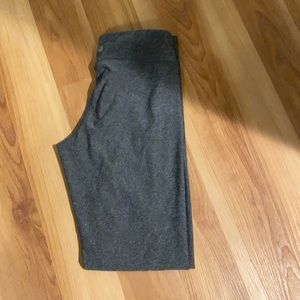 gray leggings size 12. I would say it would fit a size 9/10 woman.They are tight
